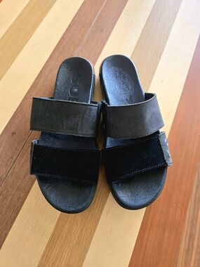 Sorel Black Women's Slide Sandals Size 5.5
